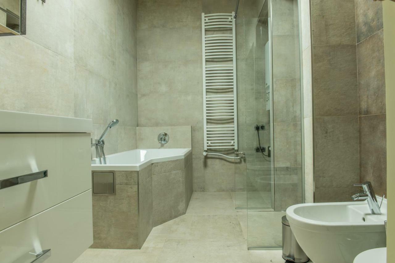 Exclusive 3 Bedroom Top-Notch Flat, Great Location Praga Exterior foto